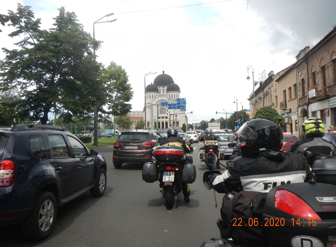 Stadtverkehr in Arad - in einer Regenpause