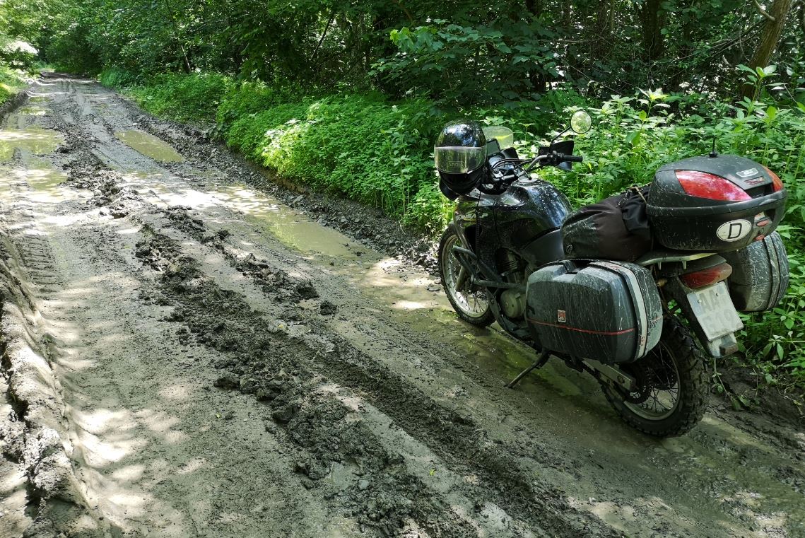 Ungeplante Pistenfahrerei mit Gepäck. Einmal geht das schon...