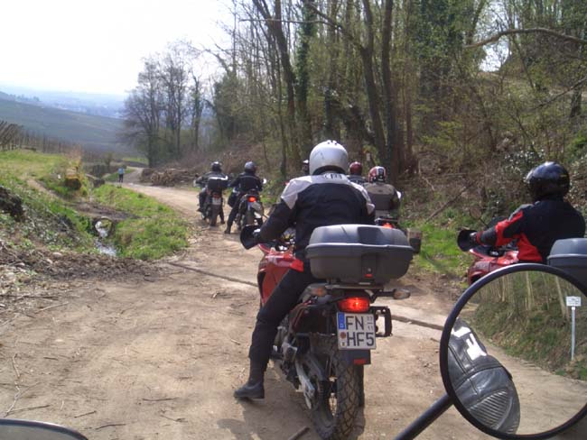 Immer wieder schön - Naturpiste in den Bergen