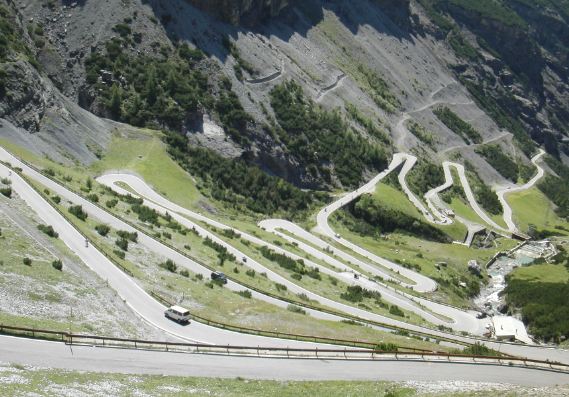 Weniger berühmte Westseite vom Stilfser Joch - kann sich doch auch sehen lassen.